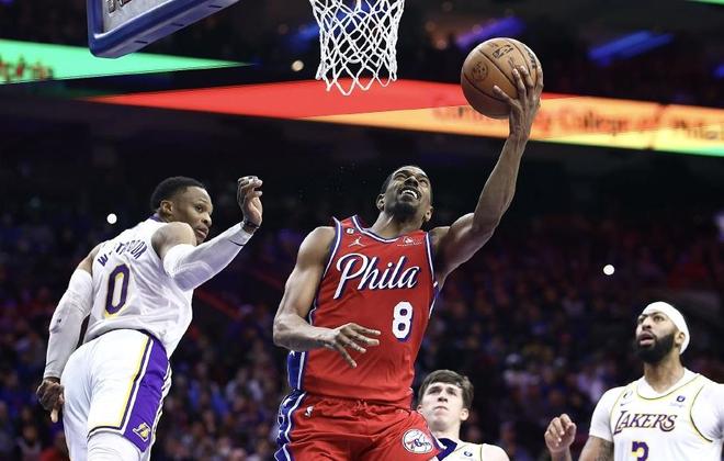 开云下载-雄鹿碾压勇士B队，丹尼·格林爆发神勇