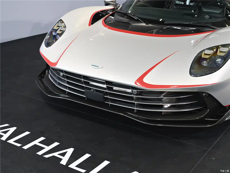 阿斯顿马丁鏖战威廉姆斯,皮亚斯特里惊艳四座 阿斯顿马丁鏖战威廉姆斯,皮亚斯特里惊艳四座