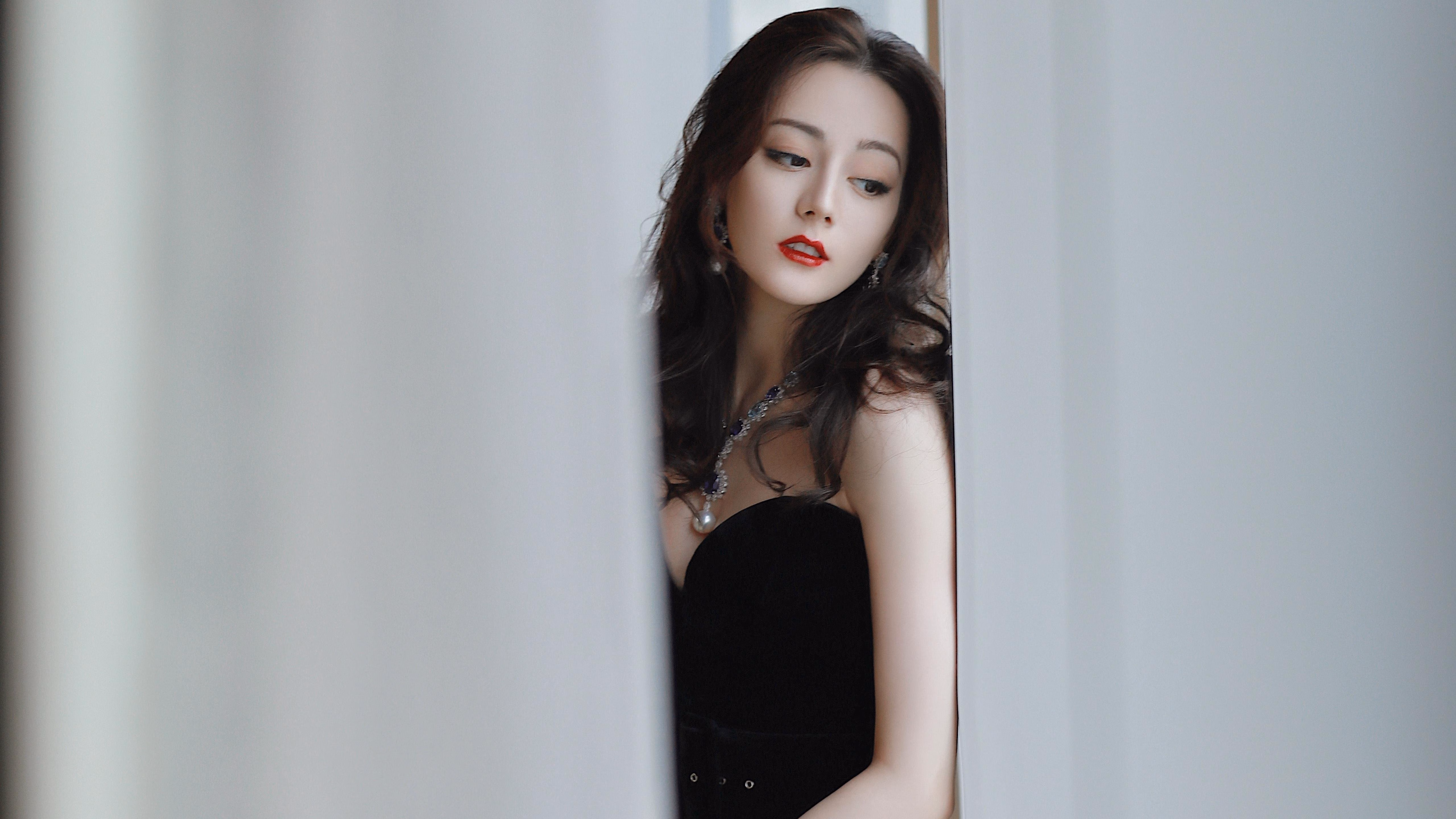 铁骑踏破密城，霍勒迪单兵爆破，战术碾压雄鹿防线