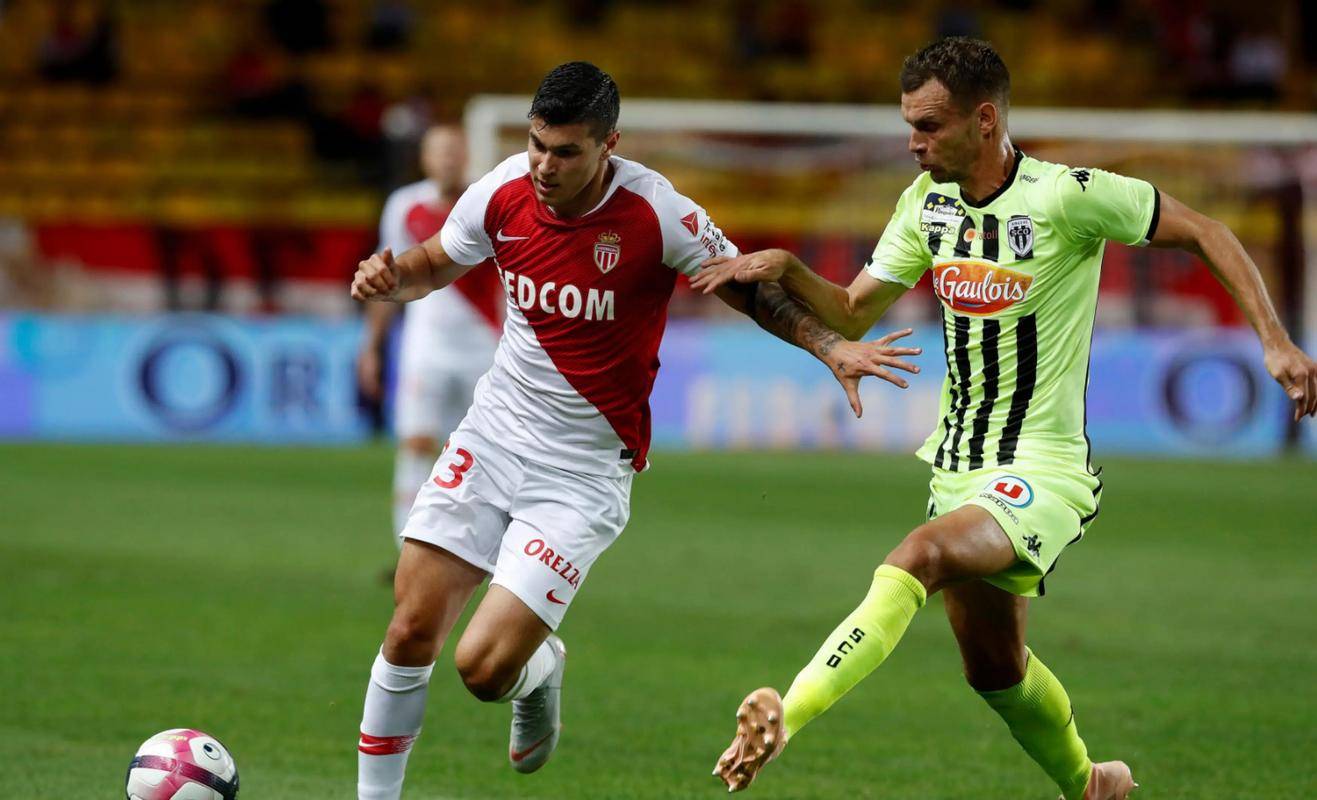 波尔多主场战胜昂热，获得宝贵胜利