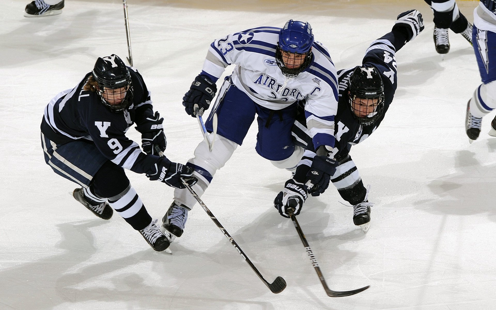 开云体育官网-美加墨世界杯之夜，布克稳定输出不掉线，诠释现代篮球的终极答案