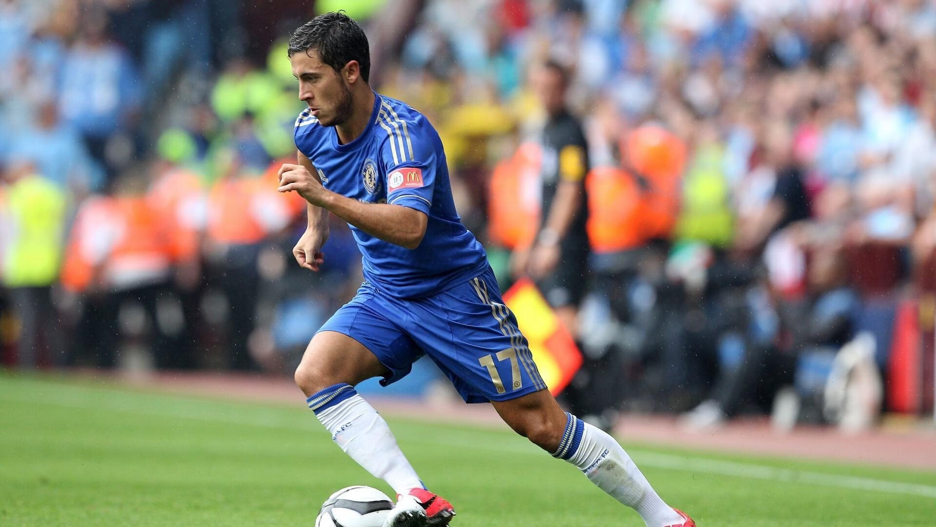 诺里斯惊艳四座,梅赛德斯绝地翻盘威廉姆斯—F1银石之夜的战术革命